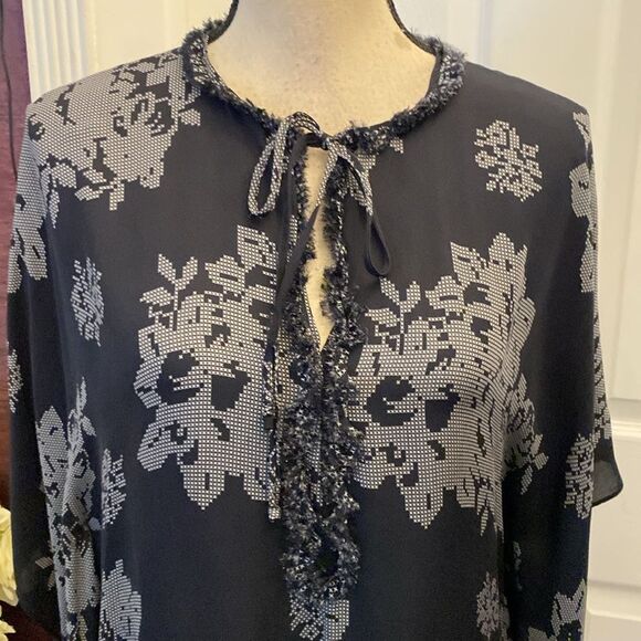 Kobi Halperin Black Graphic Blouse, XS-S - Picture 2 of 10